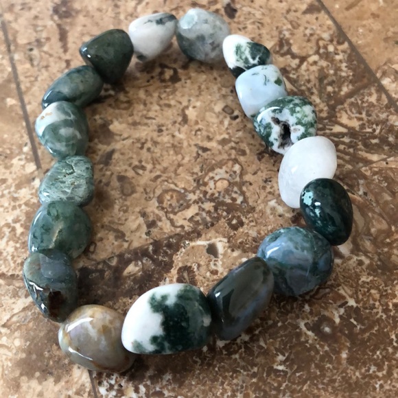 Beautiful stretch Moss Agate Crystal tumble bead - Picture 2 of 3